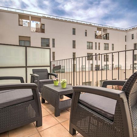Beds & Breaks Nyman Valencia Exterior photo